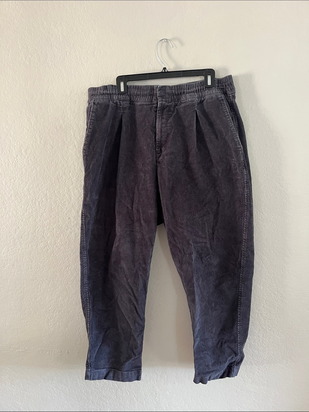 GAP Men's Corduroy Pants in Dark Charcoal